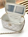 CHANEL сумка Vanity кожа икра белая средний логотип золото СК-01268