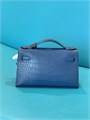 HERMES клатч POCHETTE 22 см синяя кожа крокодила золото СК-00371